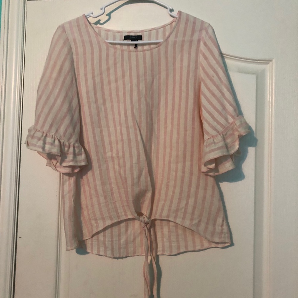 Cream/ pink top